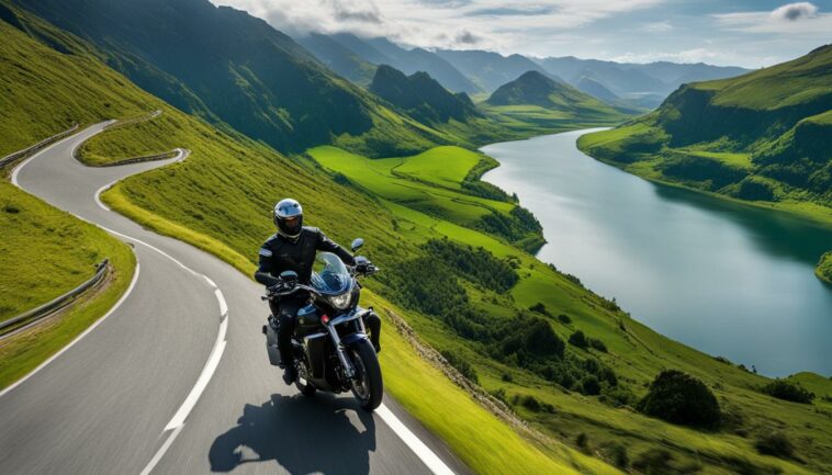 Abenteuerliche Motorradtouren: Die Landschaft auf zwei Rädern erkunden